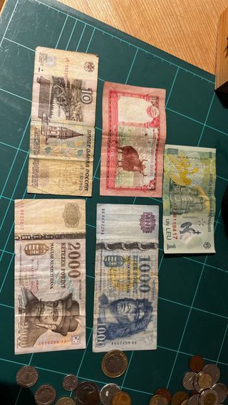 Colección de monedas y billetes del Mundo