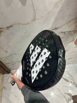 Pala Adidas Metalbone Ale Galán