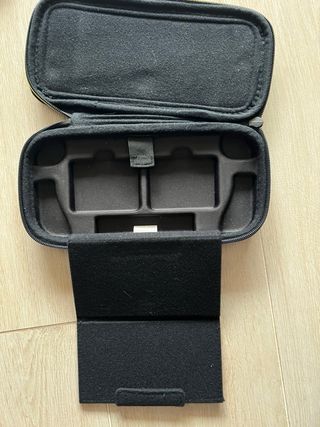 Nintendo Switch: 2 Volantes, 4 Juegos y Estuche