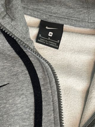 Sudadera Nike Gris con Cremallera y Capucha M