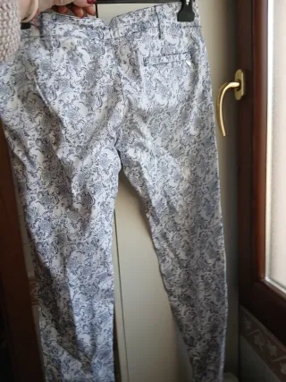 Pantalone Armani floreale blu e bianco