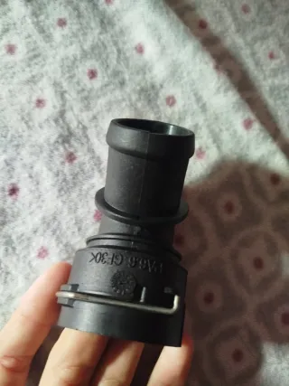 Codo radiador Seat Ibiza 6L 1J0150029501