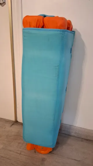 Cuna de viaje plegable