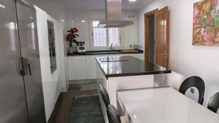 Chalet en alquiler en El Mayorazgo - El Limonar en Málaga