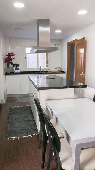 Chalet en alquiler en El Mayorazgo - El Limonar en Málaga