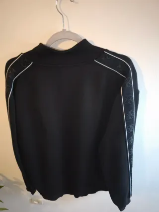 Chaqueta Guess Negra Media Cremallera