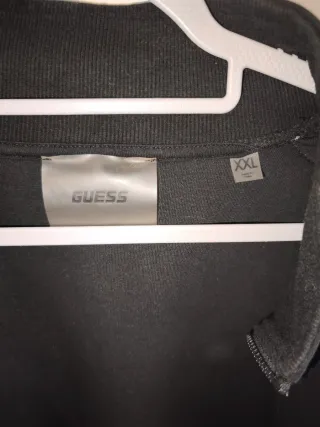 Chaqueta Guess Negra Media Cremallera