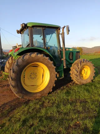 John Deere 6320