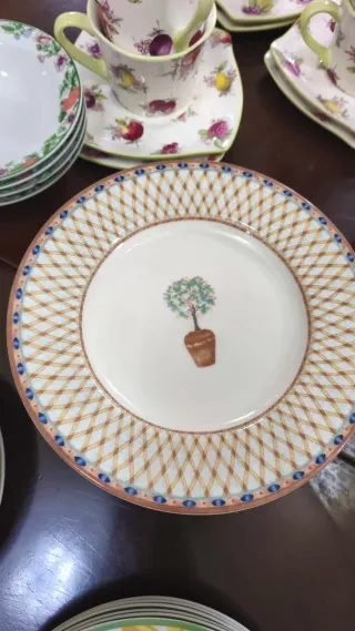 10 piatti originali Johnson Brothers (Inghilterra)