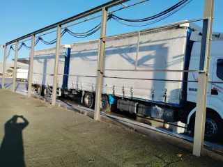 Camión Renault ABEL & ANDRES Sevilla