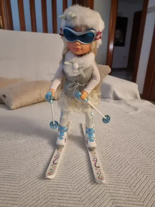 Nancy Esquiadora con Accesorios