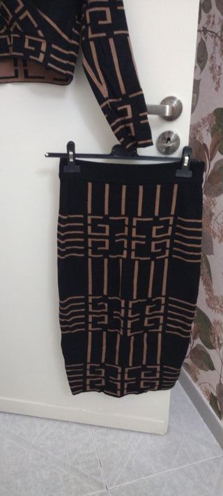 Completo lana gonna e maglioncino