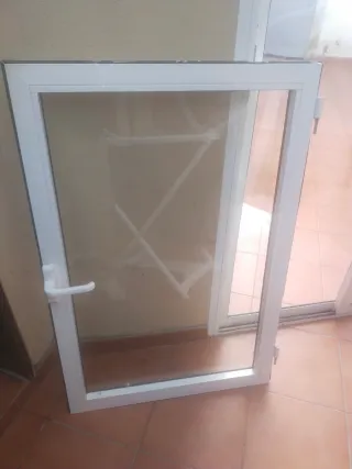 Ventana aluminio sin marco