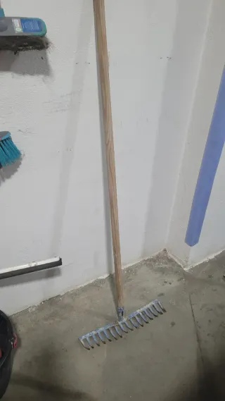 Rastrillo de jardín 16 dientes