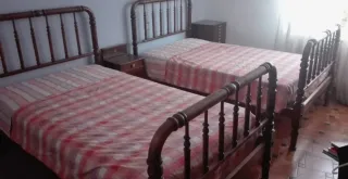 2 Camas de 1.05m Madera de Roble