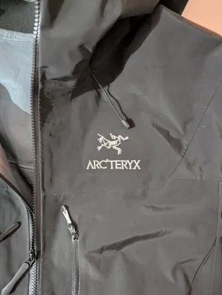 Chaqueta Arc'teryx Alpha SV Negra Talla L