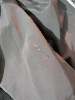 Chaqueta Arc'teryx Alpha SV Negra Talla L