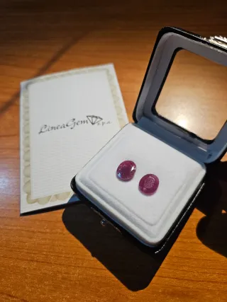 Coppia di gemme Corindone Rubino + perla regalo