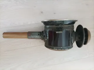 Antiguo farol doble corona