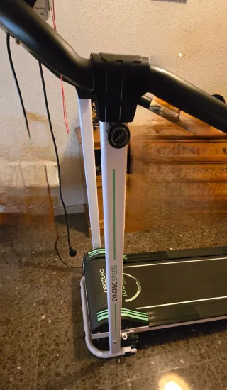 Cinta de Correr Cecotec 1000W