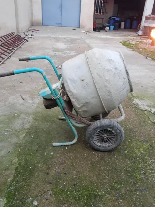 Hormigonera tipo carretilla