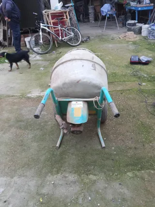 Hormigonera tipo carretilla