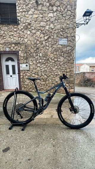 Bicicleta Giant Stance 29