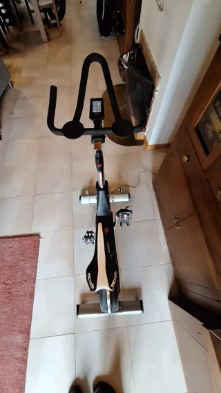 Bicicleta Spinning DKN Xmotion