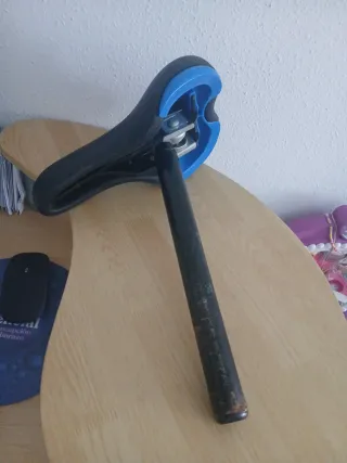 Tija y sillín de bicicleta