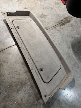 Ford Transit van 2007 tapa maletero sobre cabina