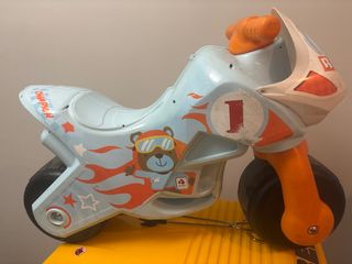 Moto correpasillos infantil azul