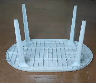 Tavolo smontabile con ombrellone