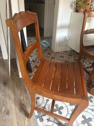 Tavolo da pranzo rotondo + 4 sedie in legno