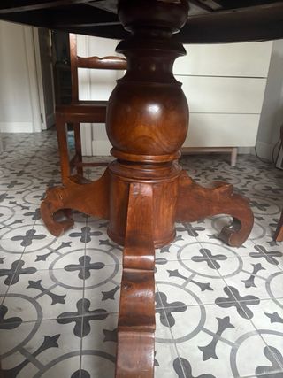 Tavolo da pranzo rotondo + 4 sedie in legno