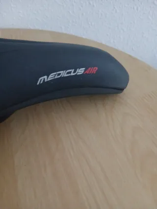 Sillín Wittkop Medicus Negro