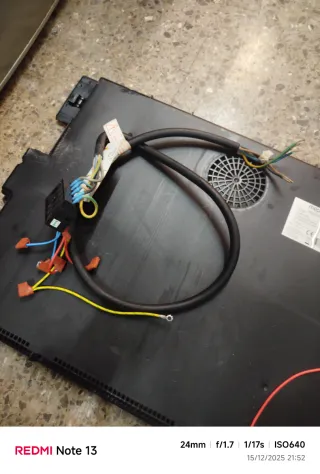 Cavo di collegamento per piani cottura in vetroceramica e modulo