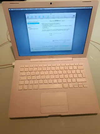 MacBook Blanco para reparar o piezas