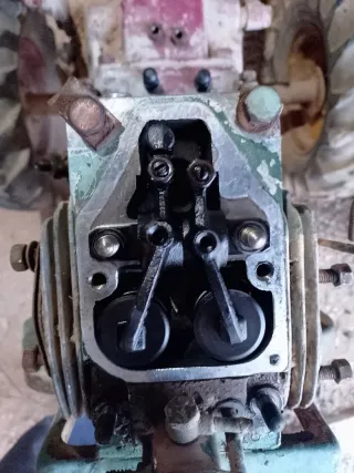 Mula Mecánica con Rotavator y Ruedas