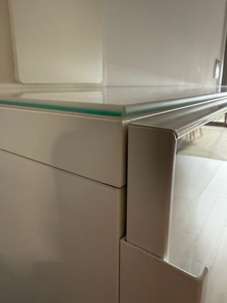 Mueble aparador blanco con vitrina