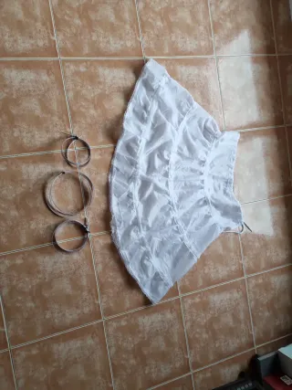 Enagua con aros para niña Talla 8-10 años