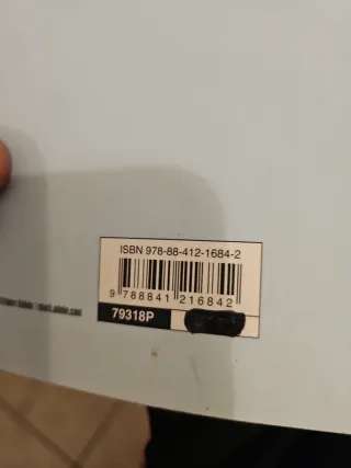 Perché i gatti si fanno di erba e noi siamo pazzi.