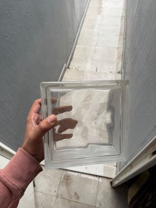 Bloque de cristal decorativo a 1.50 la unidad