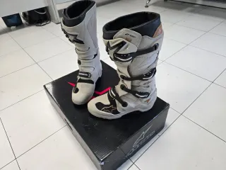 Botas Alpinestars Tech 7 Enduro Drystar Blancas.