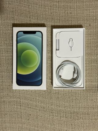 iPhone 14 Dorado + iPhone 12