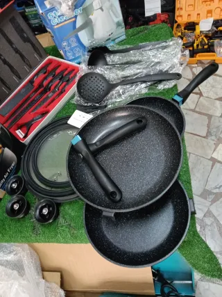 X4 Friggitrice ad aria e set pentole