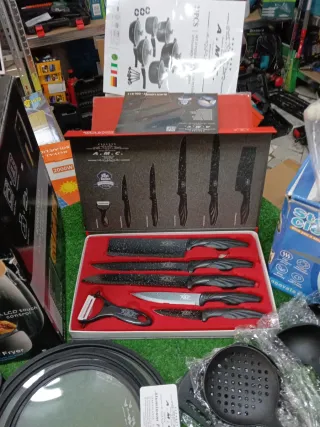 X4 Friggitrice ad aria e set pentole