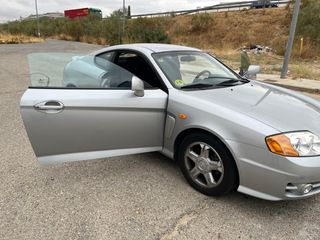 Hyundai Coupe 2004