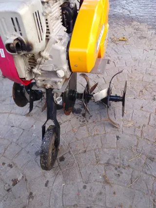 Motocultor Honda con marcha atrás