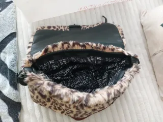 Bolso Desigual leopardo y rojo