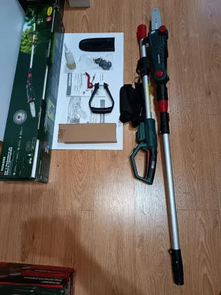 Motosierra Altura Parkside 20V COMPLETA